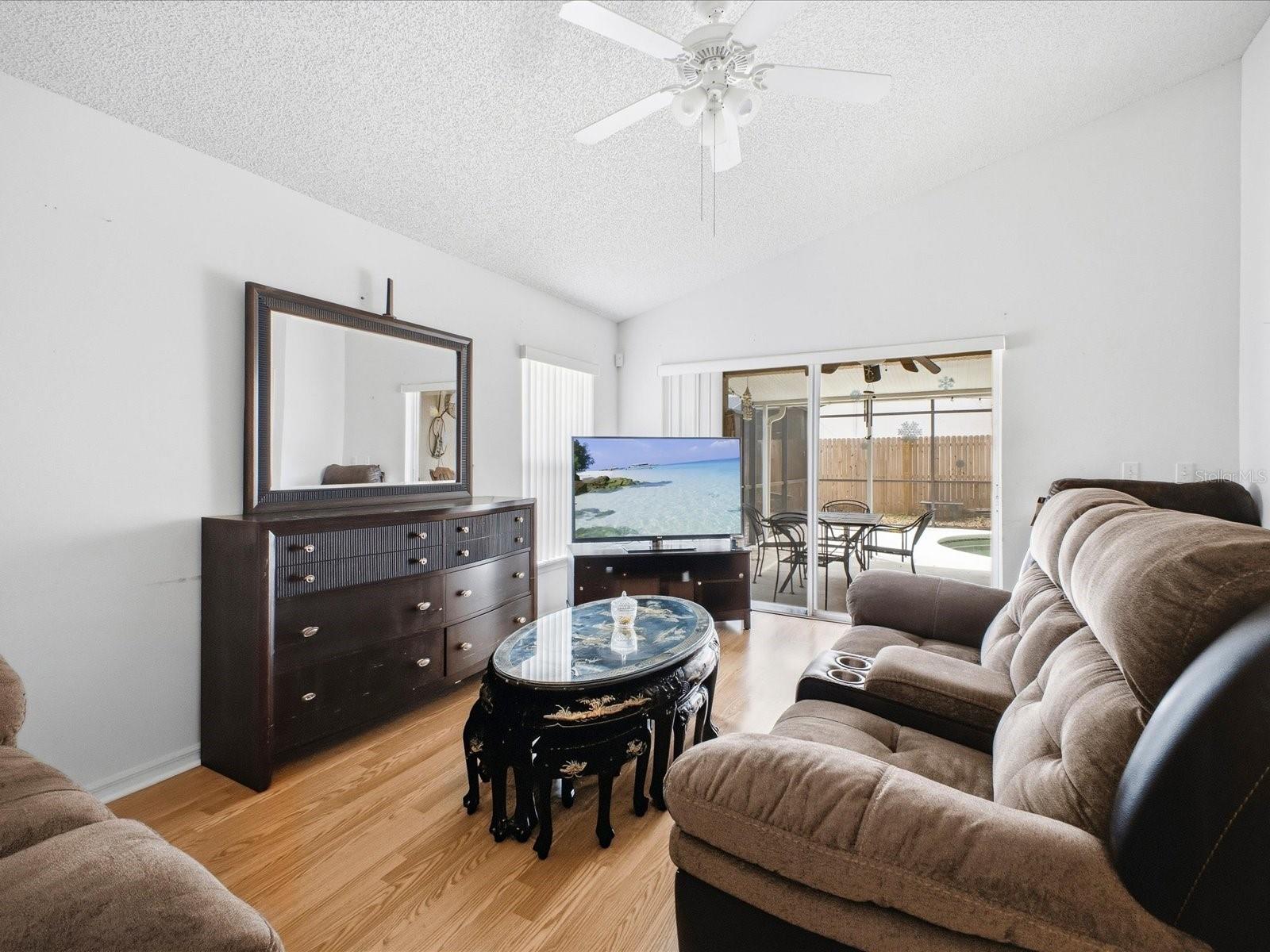 WOODRIDGE PH II SUB - Residential