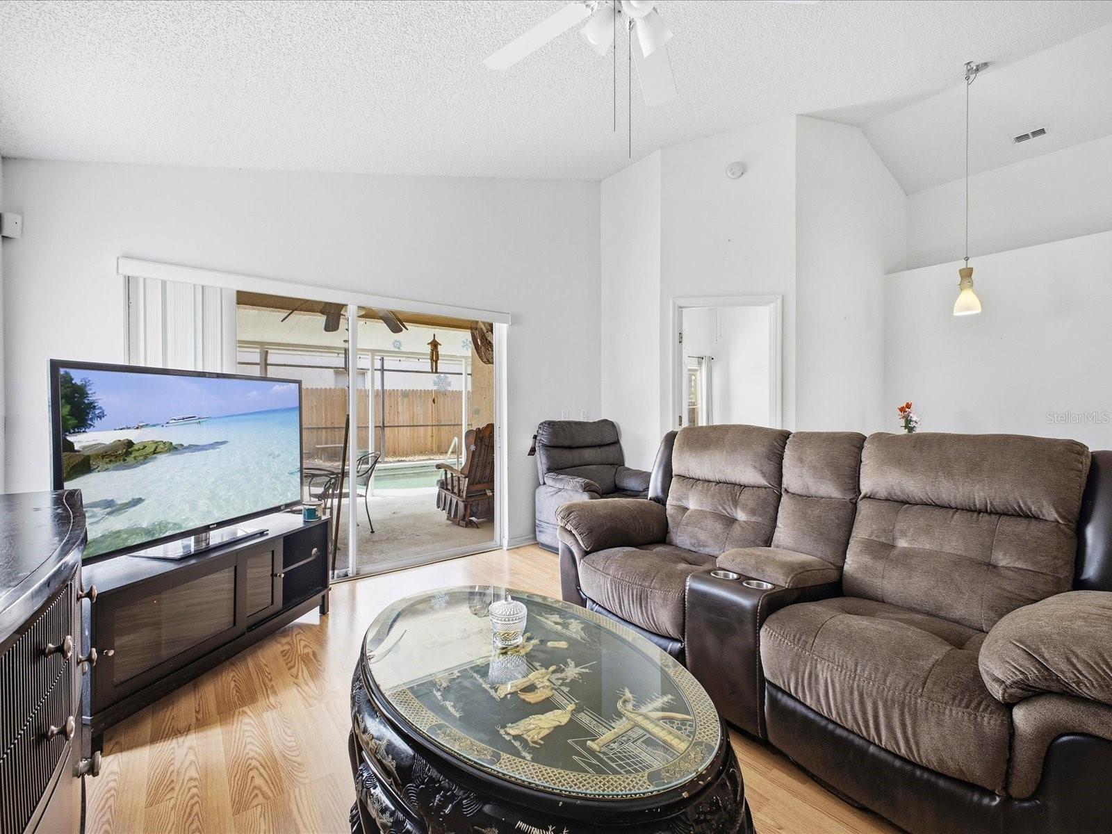 WOODRIDGE PH II SUB - Residential