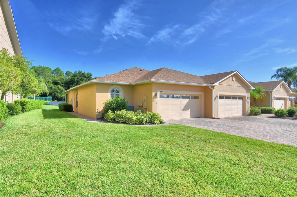 Photo of 1307 Innsbruck Ct, Winter Haven, FL 33884 (MLS # P4939570)