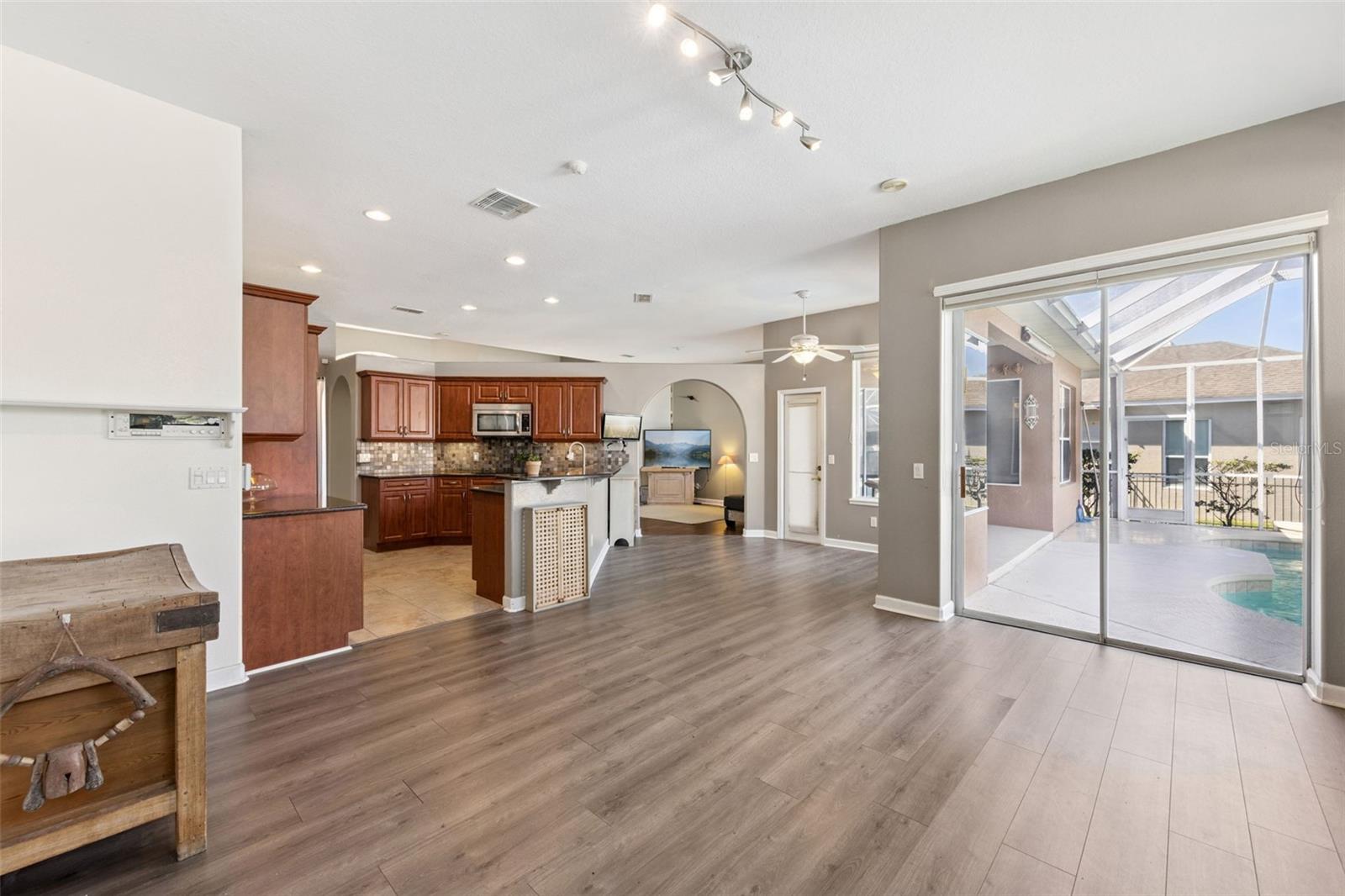 CYPRESS LANDING - Residential