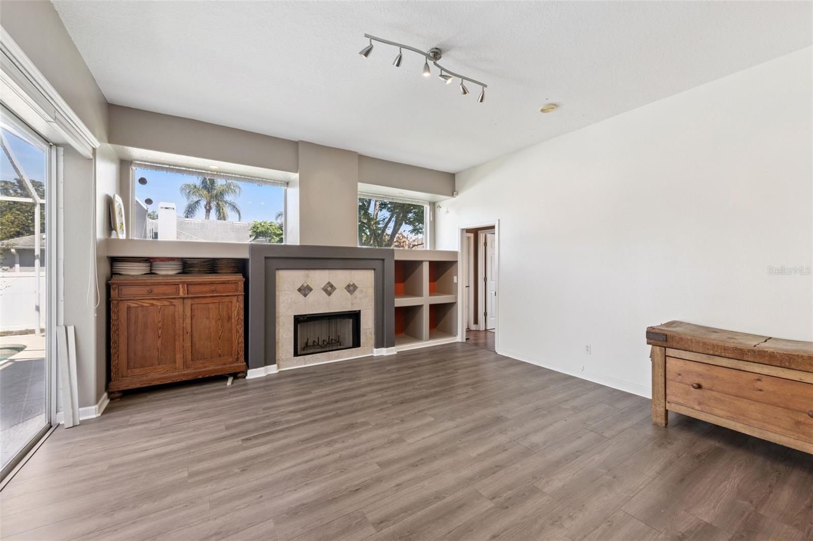 CYPRESS LANDING - Residential