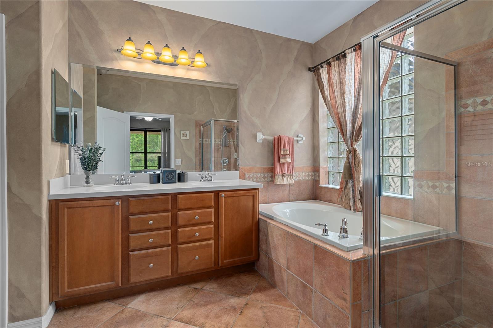 SUNCOAST LAKES - Residential