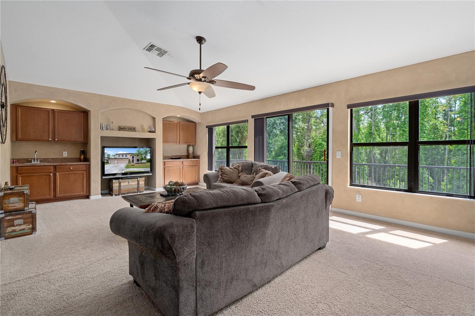 SUNCOAST LAKES - Residential