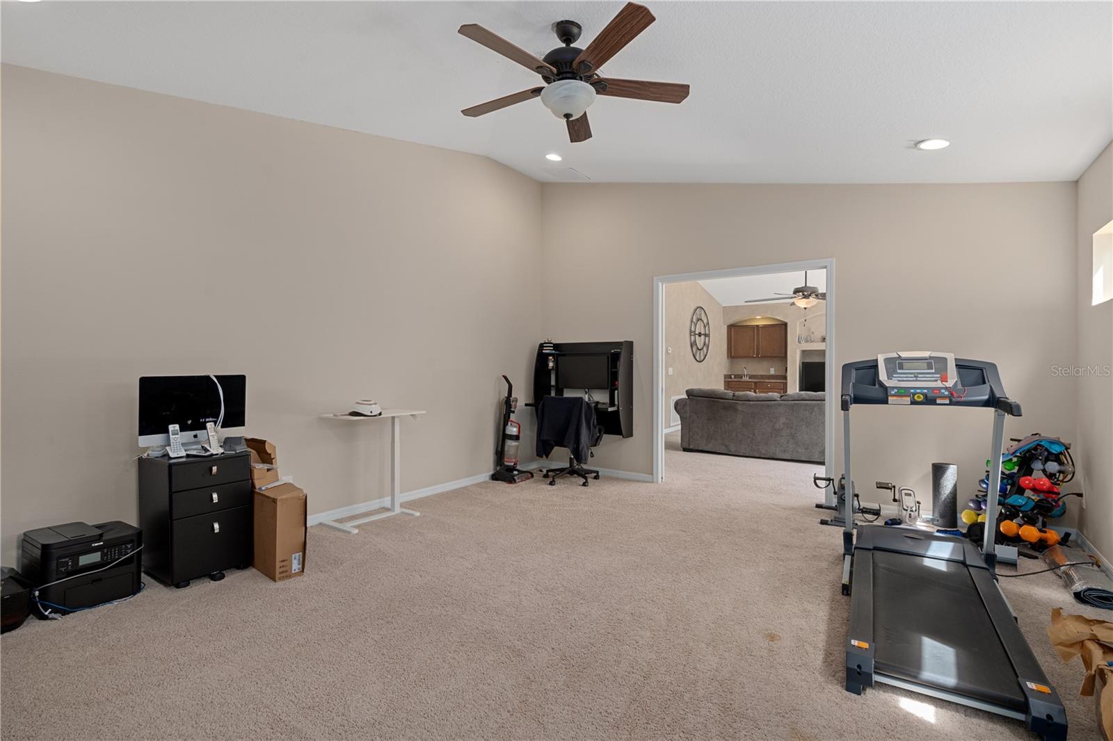 SUNCOAST LAKES - Residential