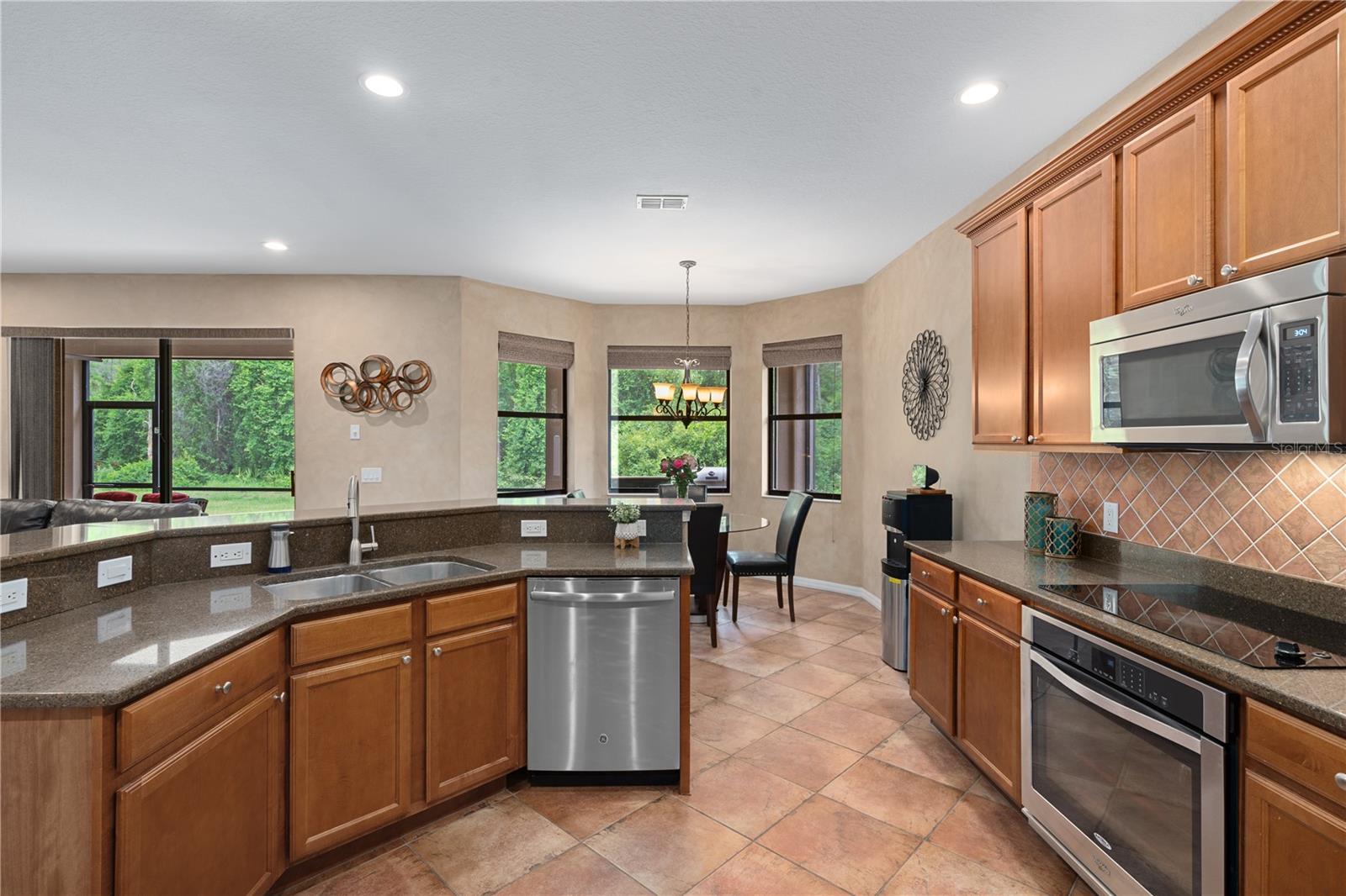 SUNCOAST LAKES - Residential