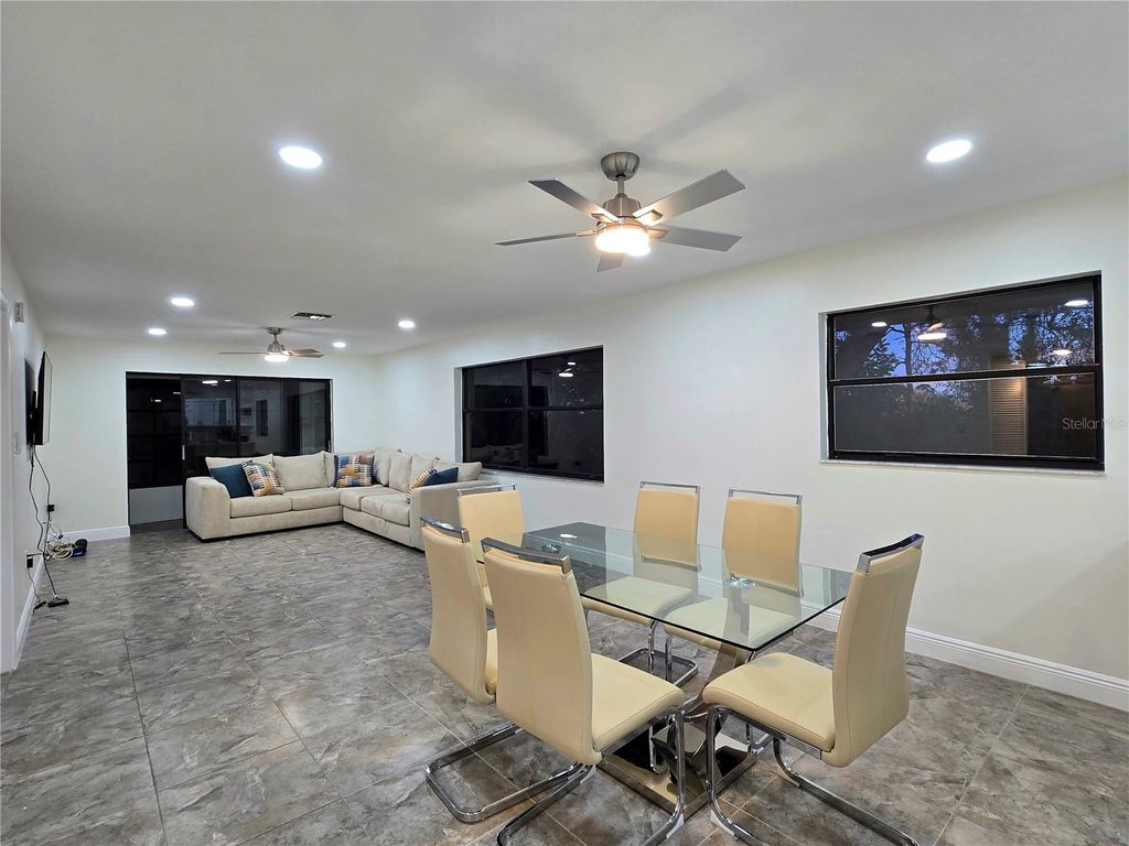 Photo of 2009 Hammock Pine Boulevard #2009, Clearwater, FL 33761 (MLS # TB8484773)