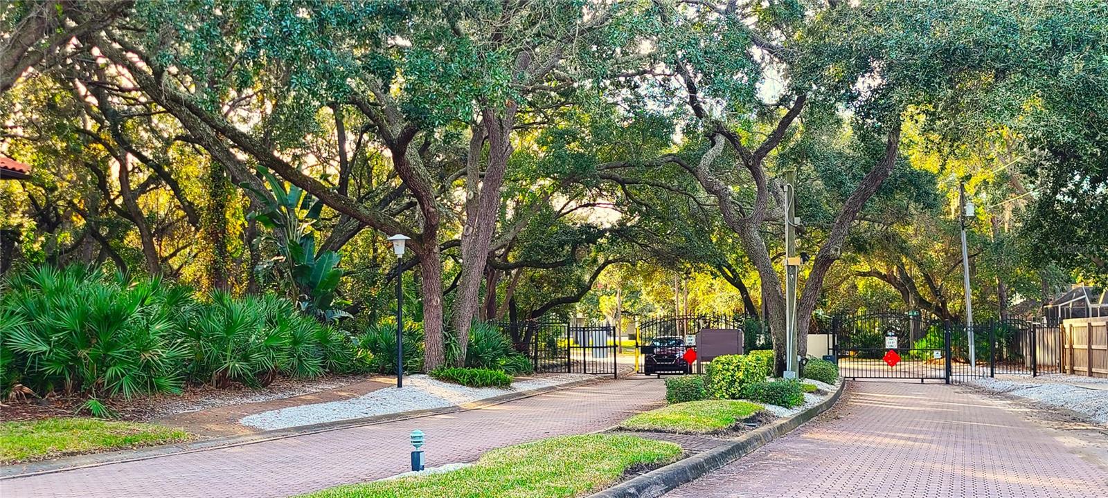 HAMMOCK PINE VILLAGE - Residential