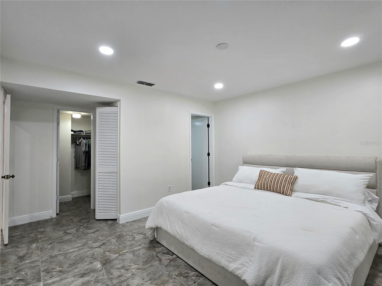 HAMMOCK PINE VILLAGE - Residential