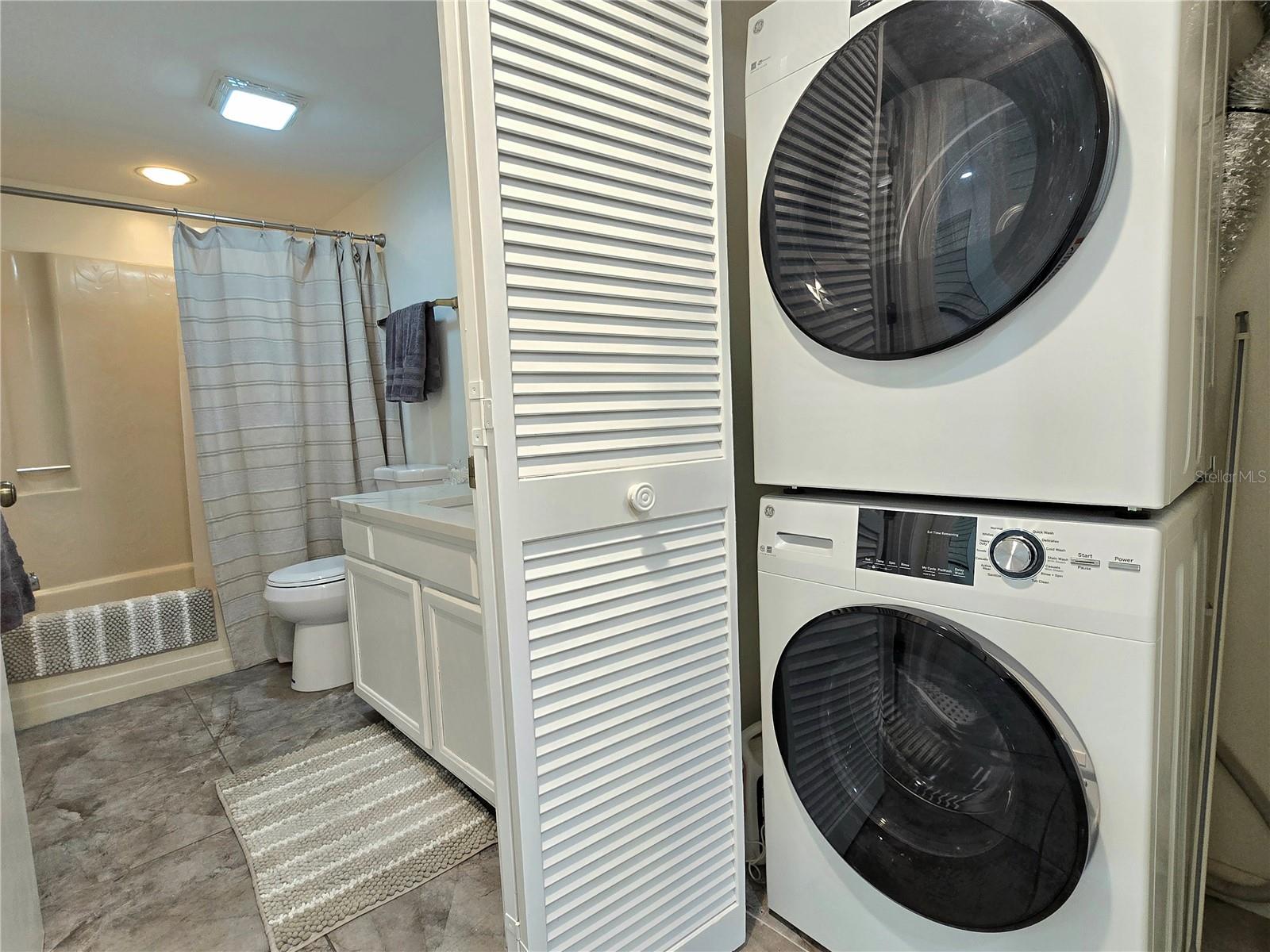 HAMMOCK PINE VILLAGE - Residential