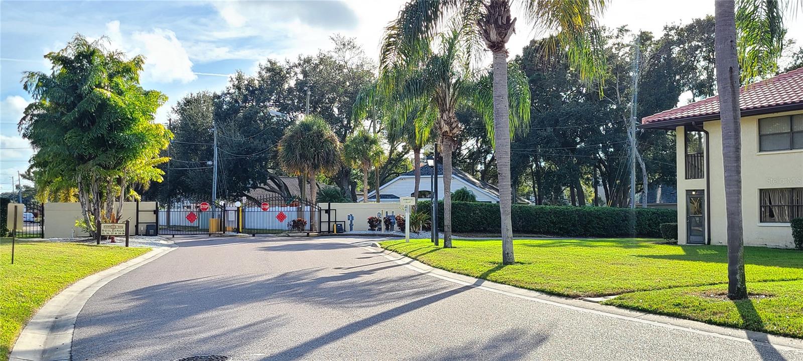 HAMMOCK PINE VILLAGE - Residential