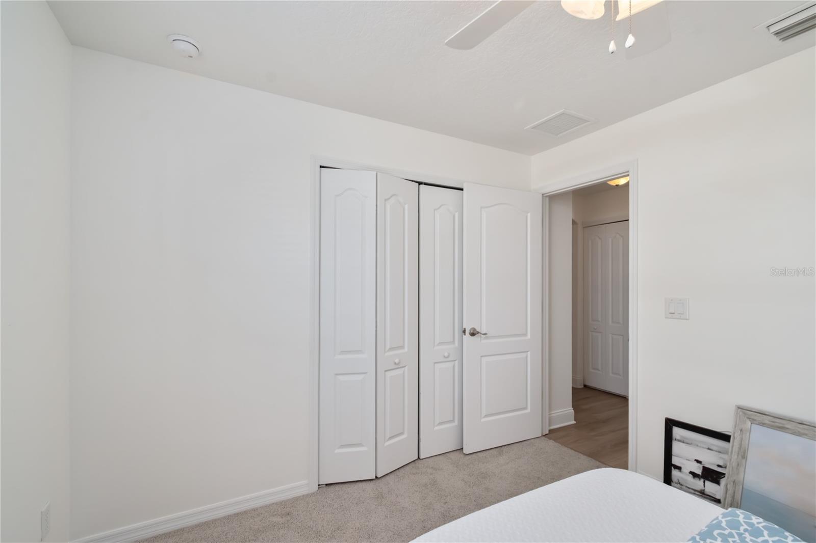 ASHTON WOODS - Residential