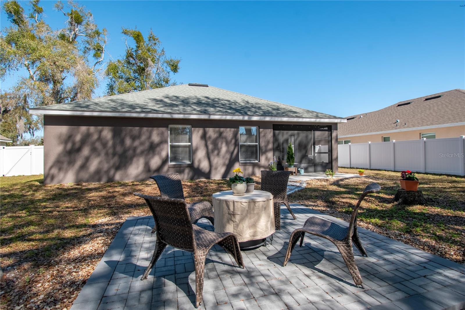 ASHTON WOODS - Residential