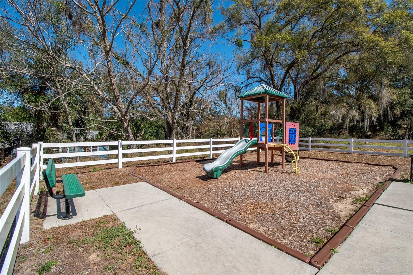 ASHTON WOODS - Residential