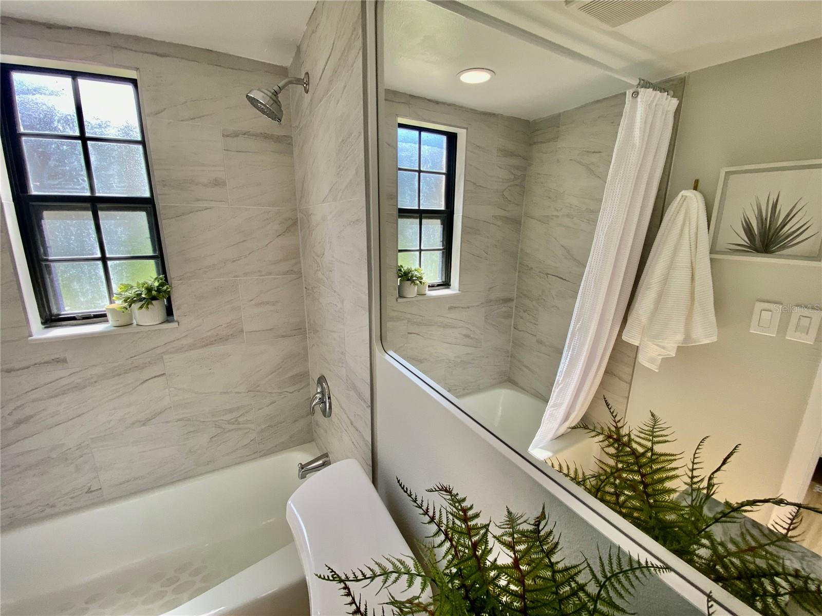 SABAL PALM GARDENS PH III - Residential