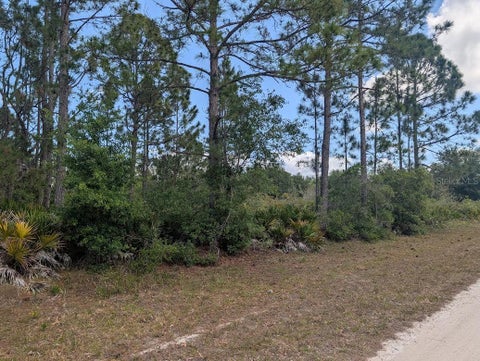 — beds bed, — baths bath property at 508 Orchid Drive, Indian Lake Estates, FL 33855