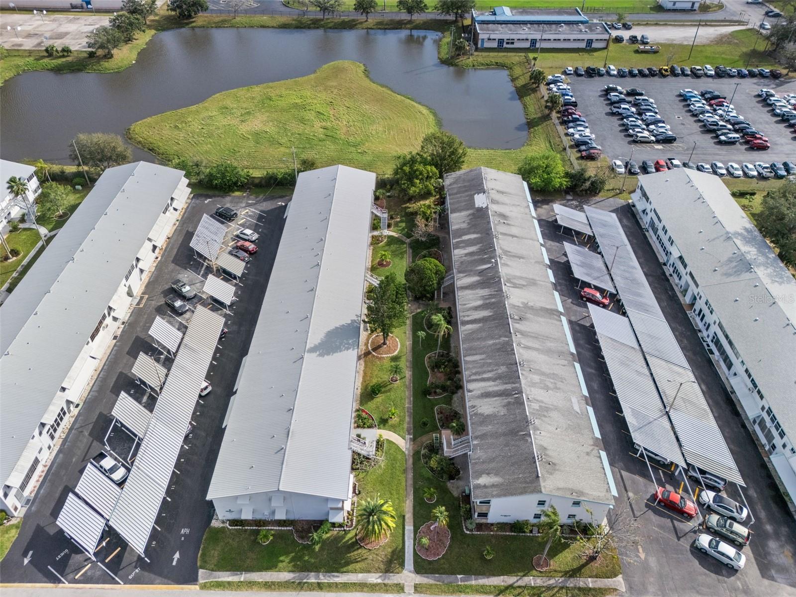 TOWN APTS CONDO - Residential