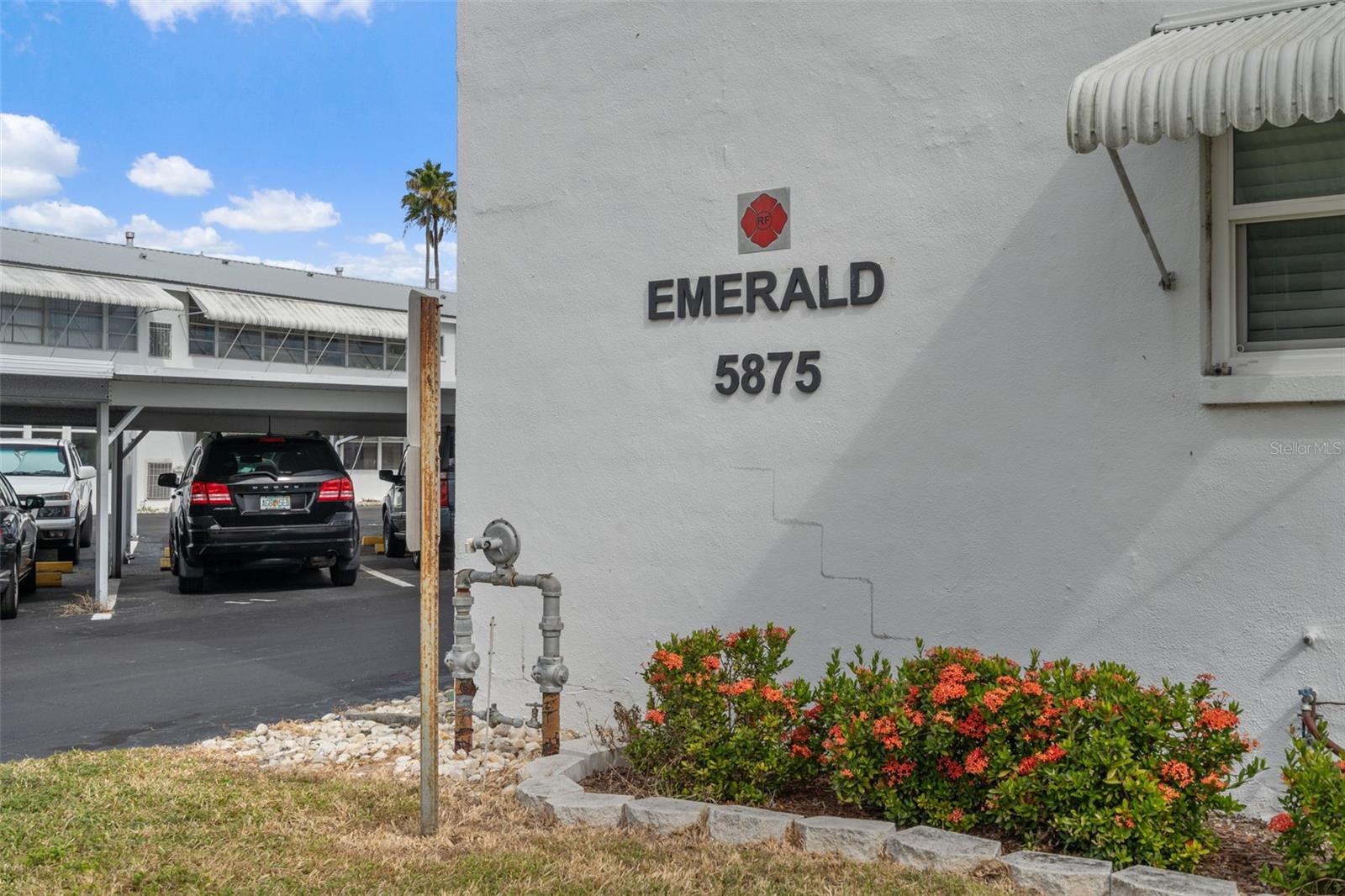 TOWN APTS CONDO - Residential