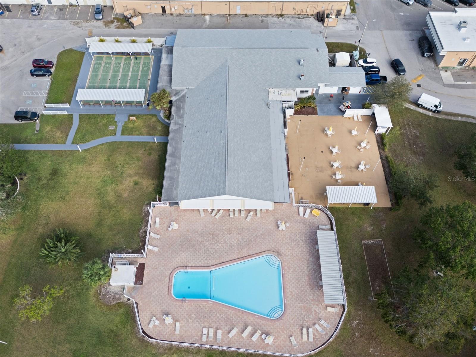 TOWN APTS CONDO - Residential