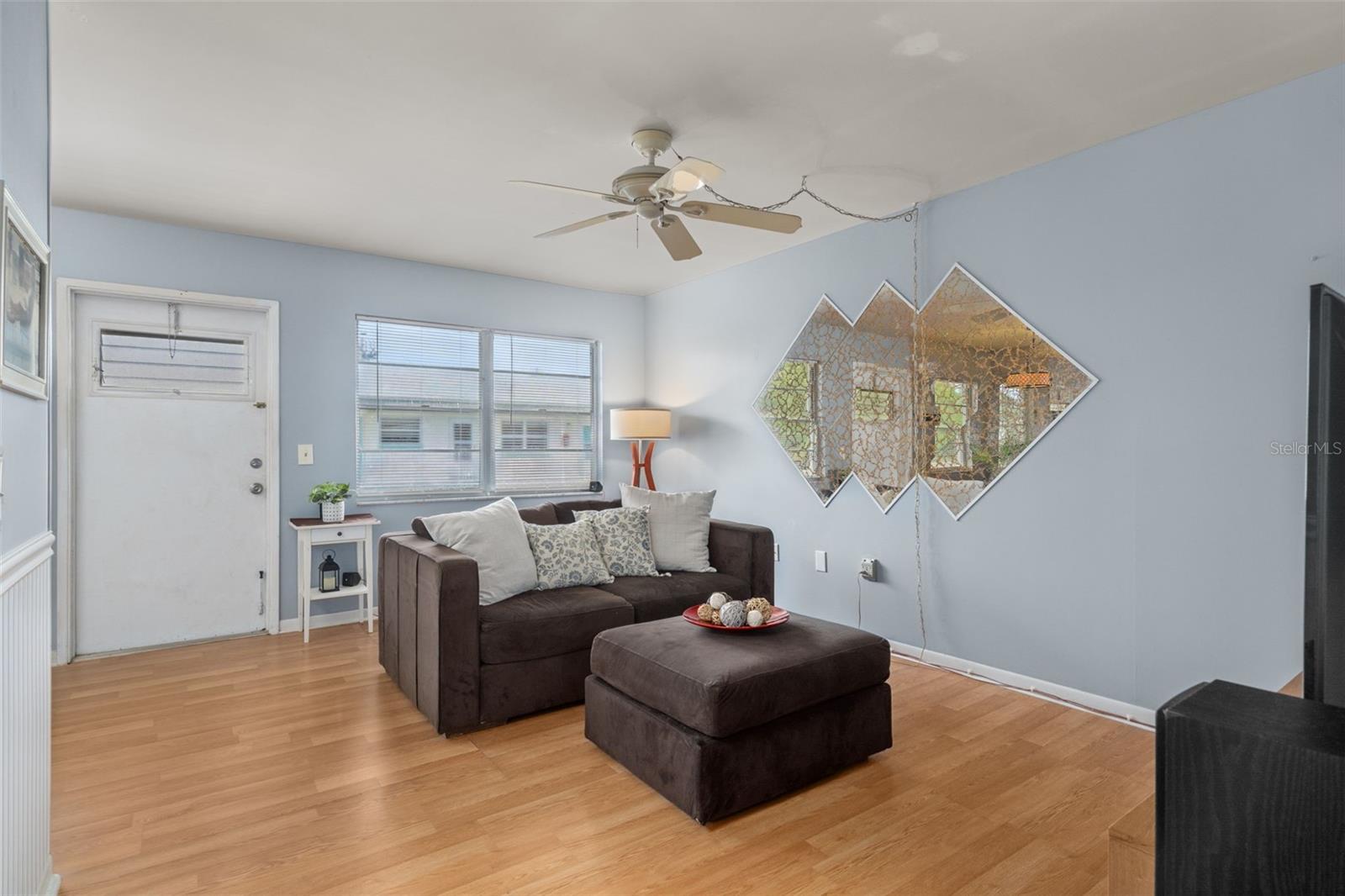 TOWN APTS CONDO - Residential