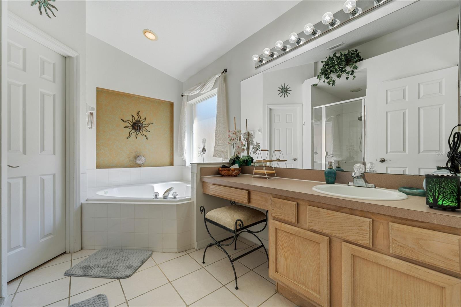 LAKE BERKLEY RESORT PH 02 - Residential