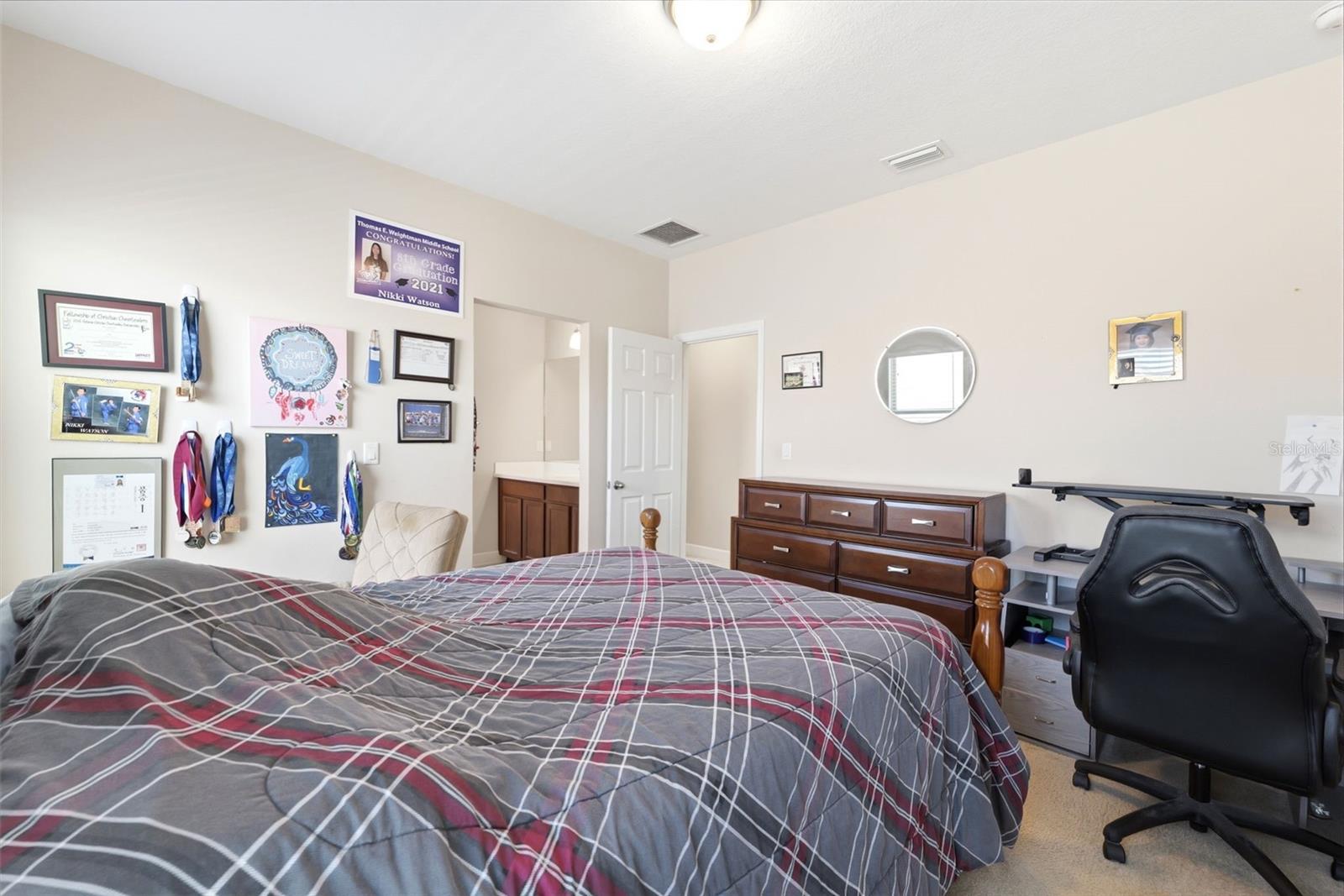 COUNTRY WALK INCREMENT E PH 02 - Residential