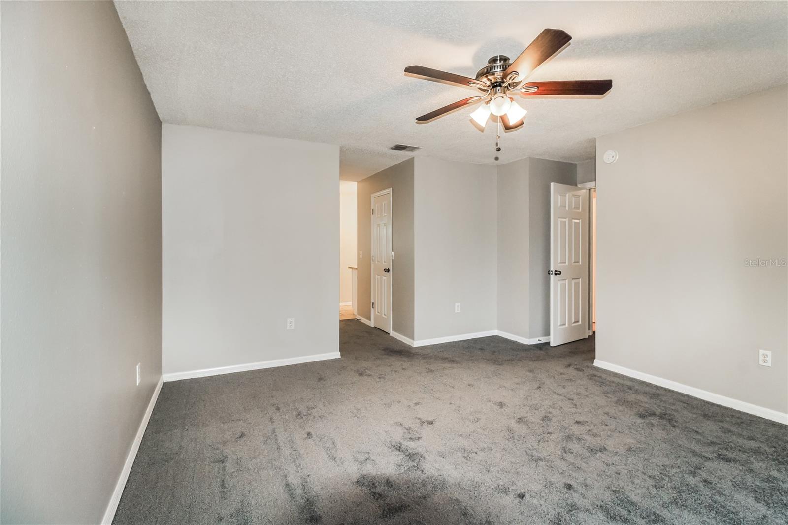 SPRING HILL - Residential Lease