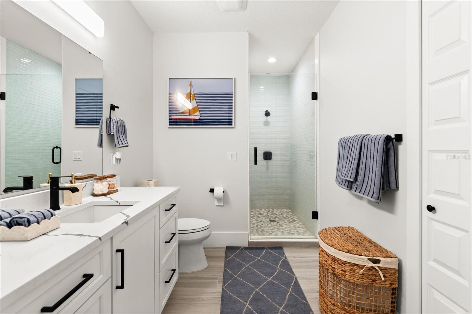 INLET SHORES - Residential