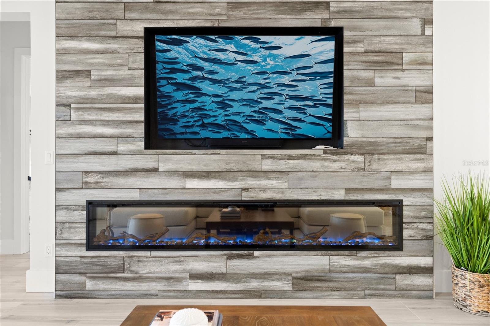 INLET SHORES - Residential