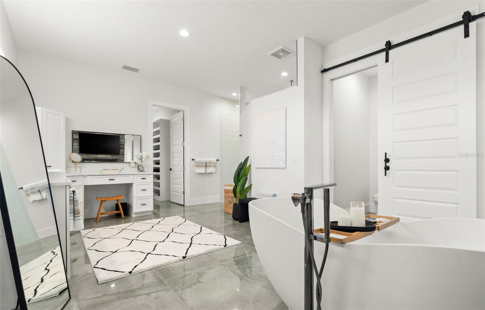 INLET SHORES - Residential