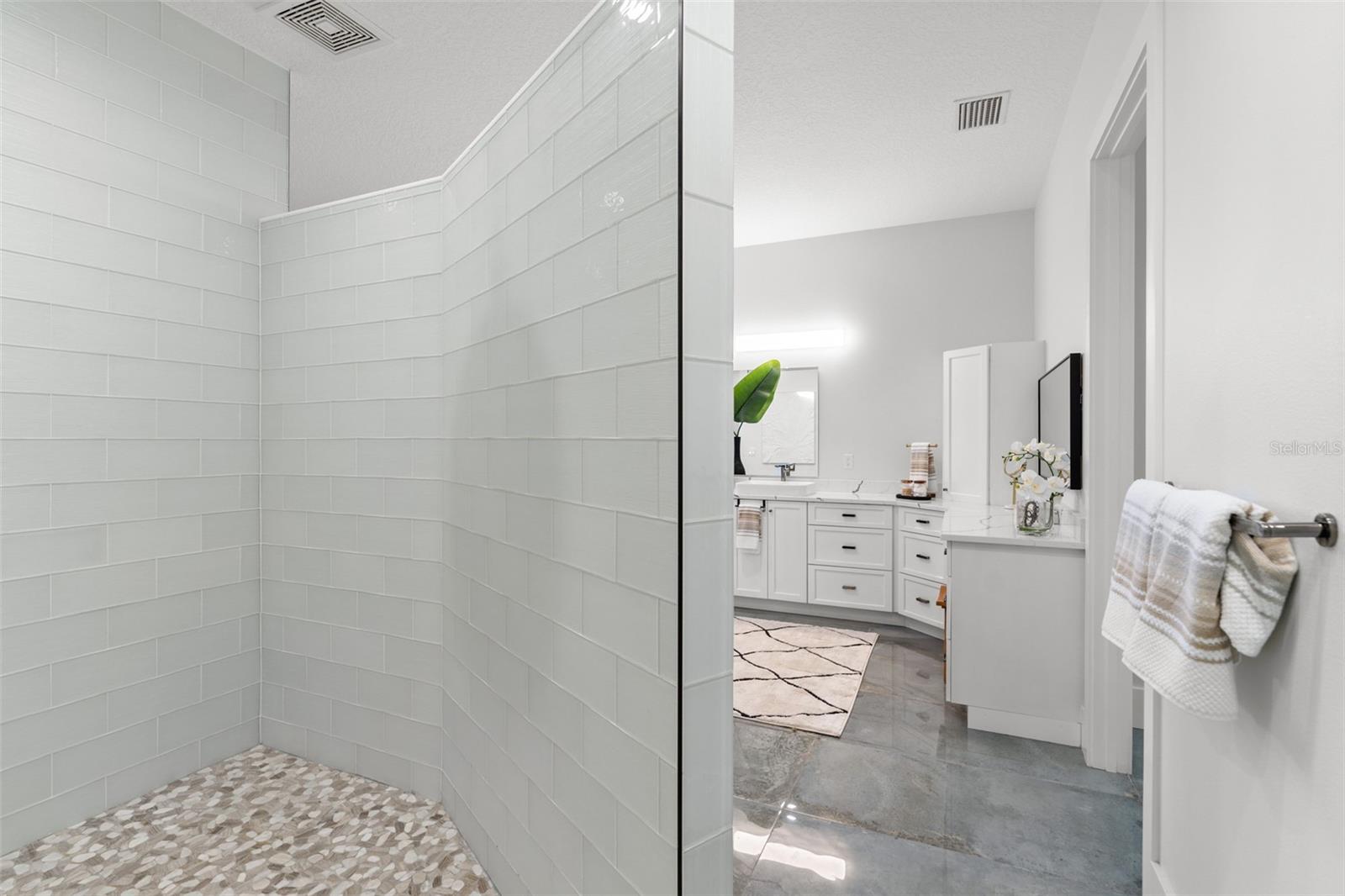 INLET SHORES - Residential