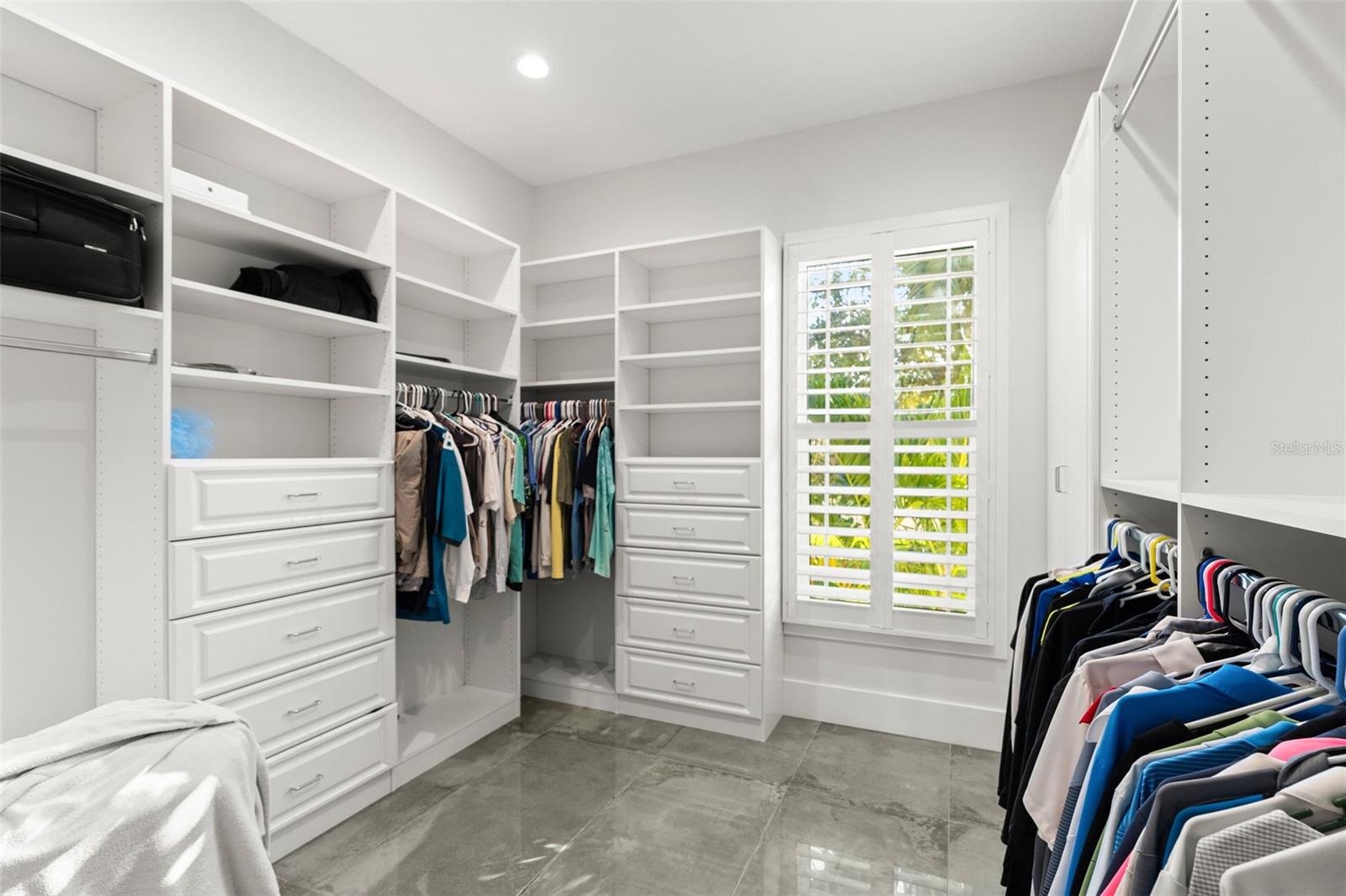 INLET SHORES - Residential