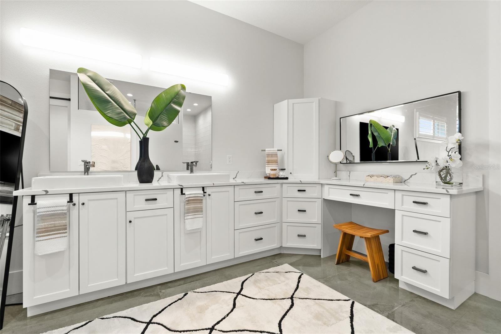 INLET SHORES - Residential