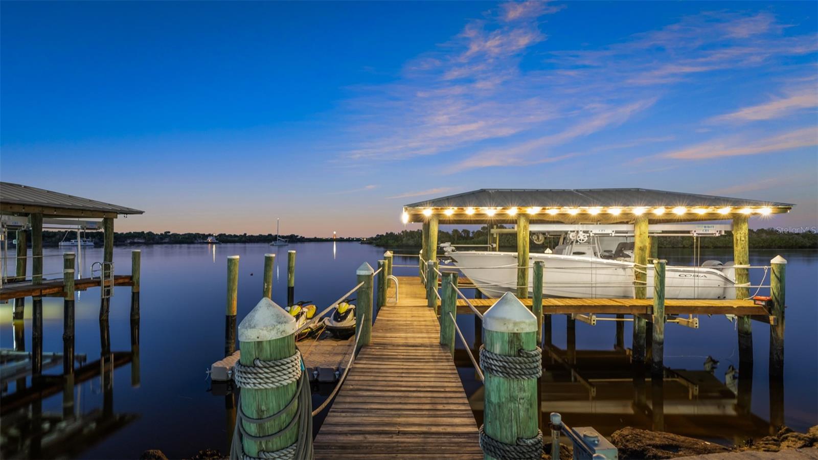 INLET SHORES - Residential