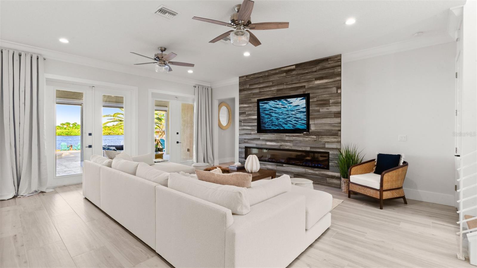 INLET SHORES - Residential