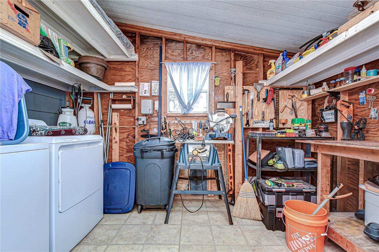 COLONY HILLS COMMUNITY - Residential