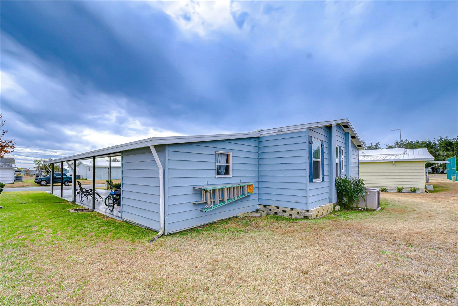 COLONY HILLS COMMUNITY - Residential