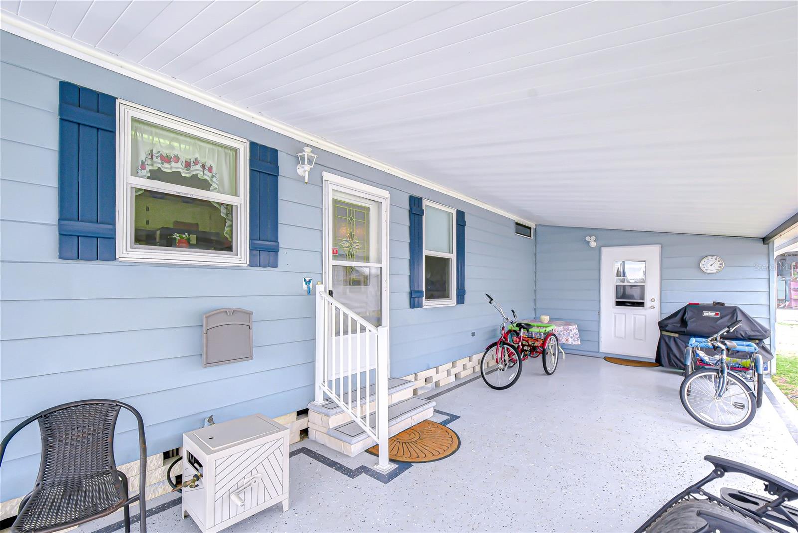 COLONY HILLS COMMUNITY - Residential