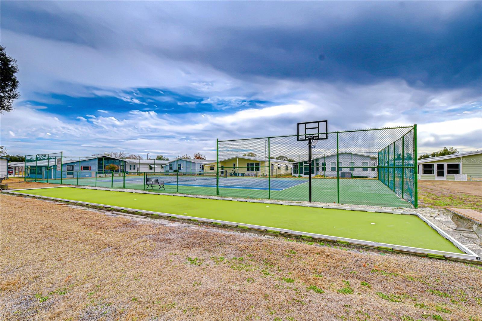 COLONY HILLS COMMUNITY - Residential