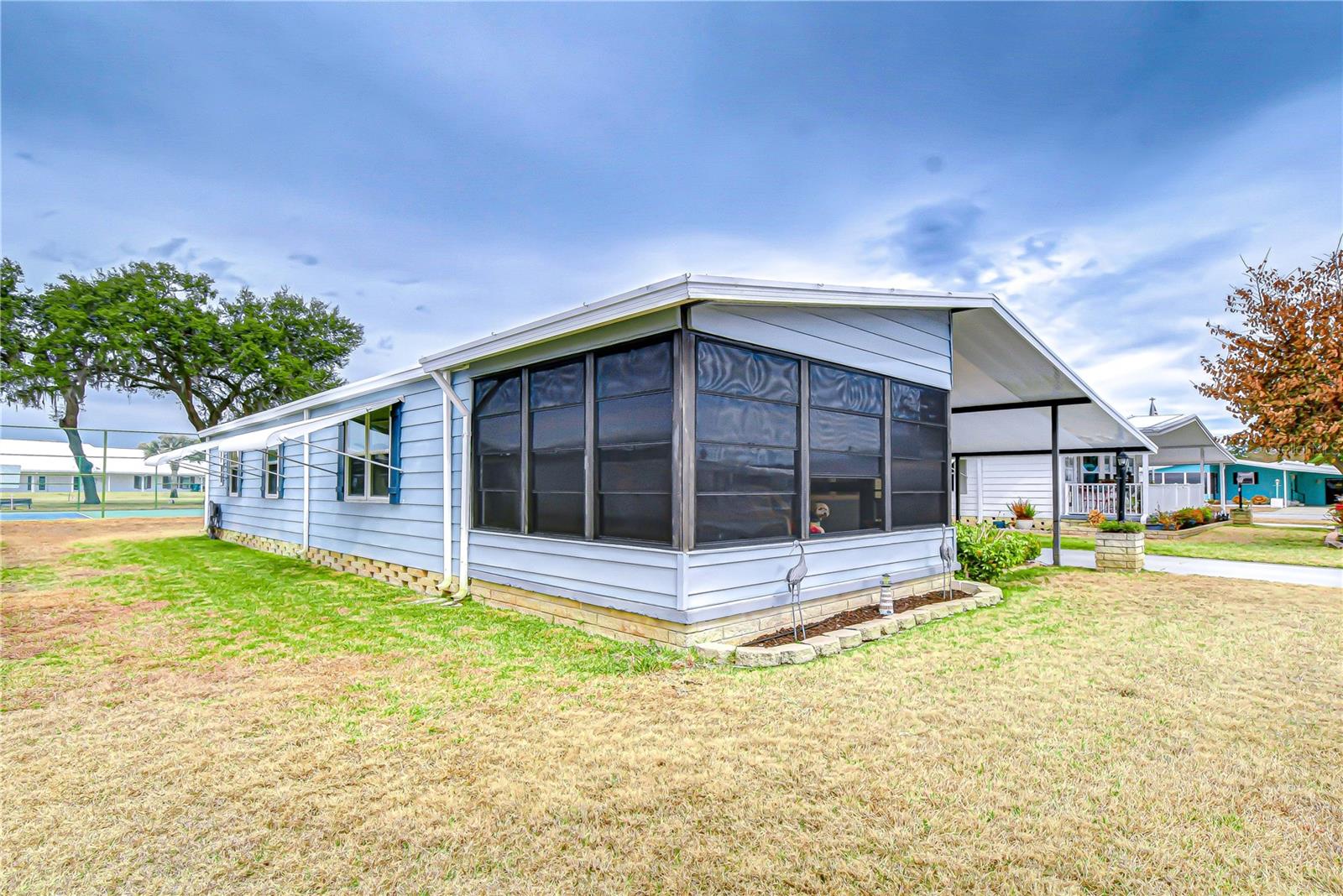 COLONY HILLS COMMUNITY - Residential