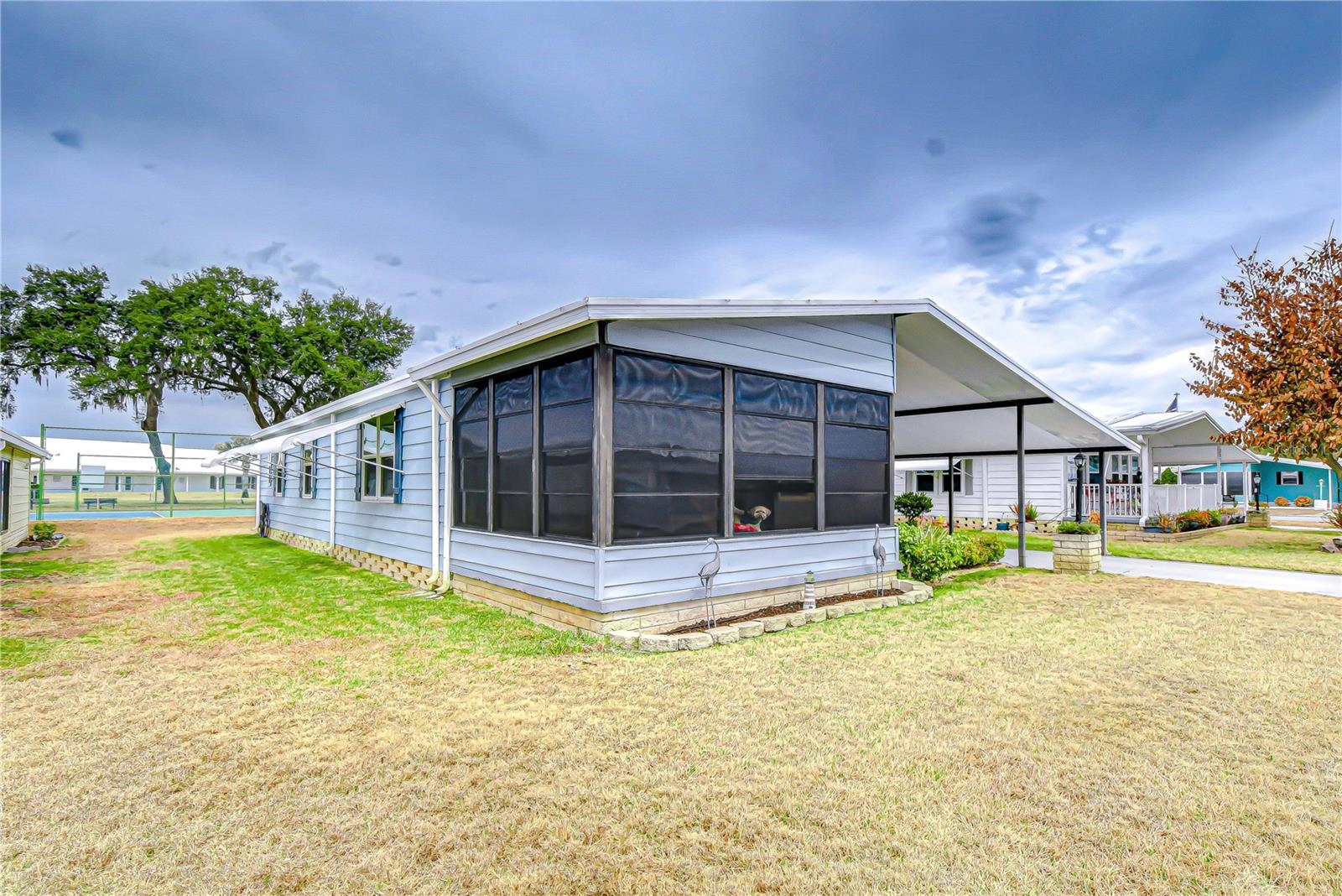 COLONY HILLS COMMUNITY - Residential