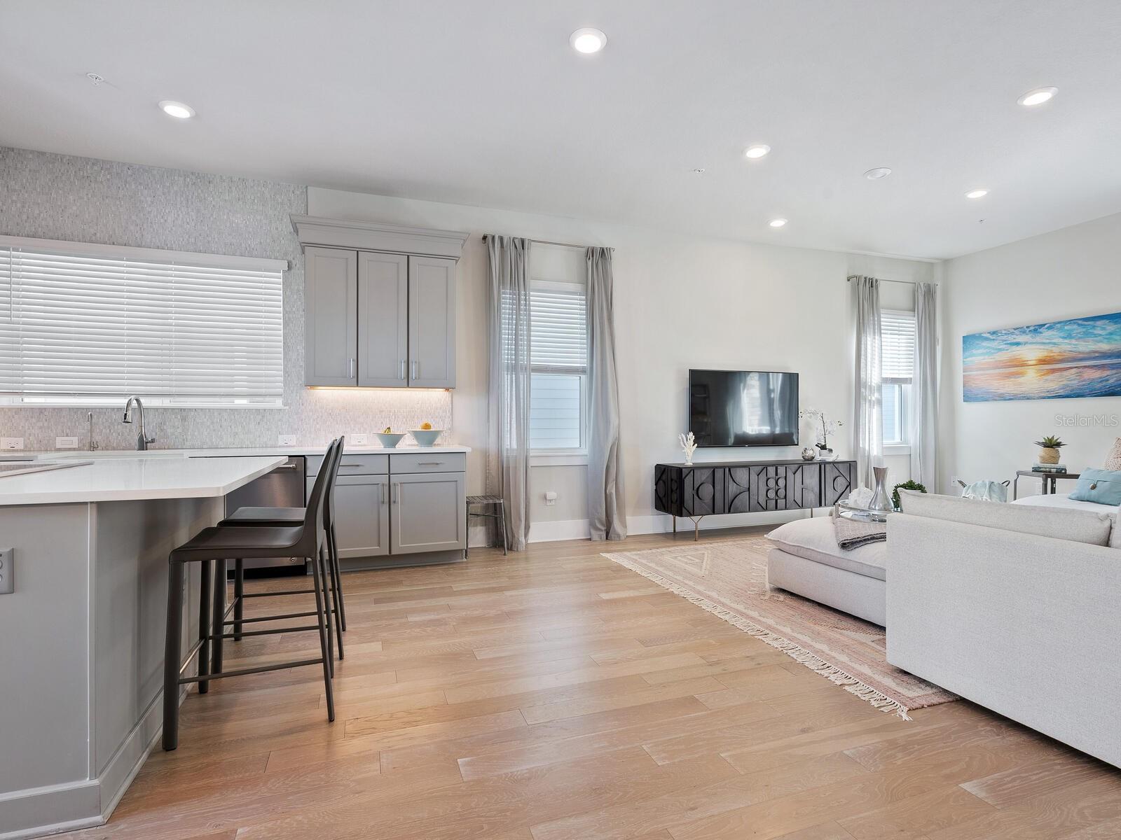 LAUREL PARK REP - Residential