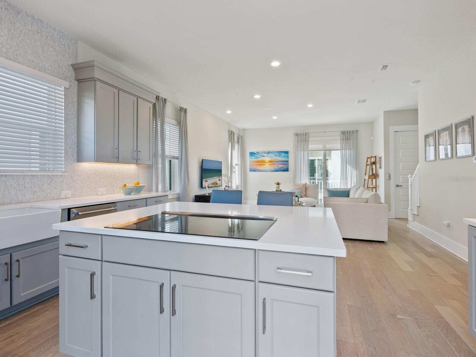 LAUREL PARK REP - Residential