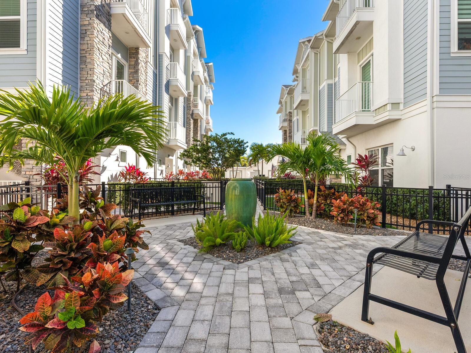 508 LAUREL PARK DRIVE