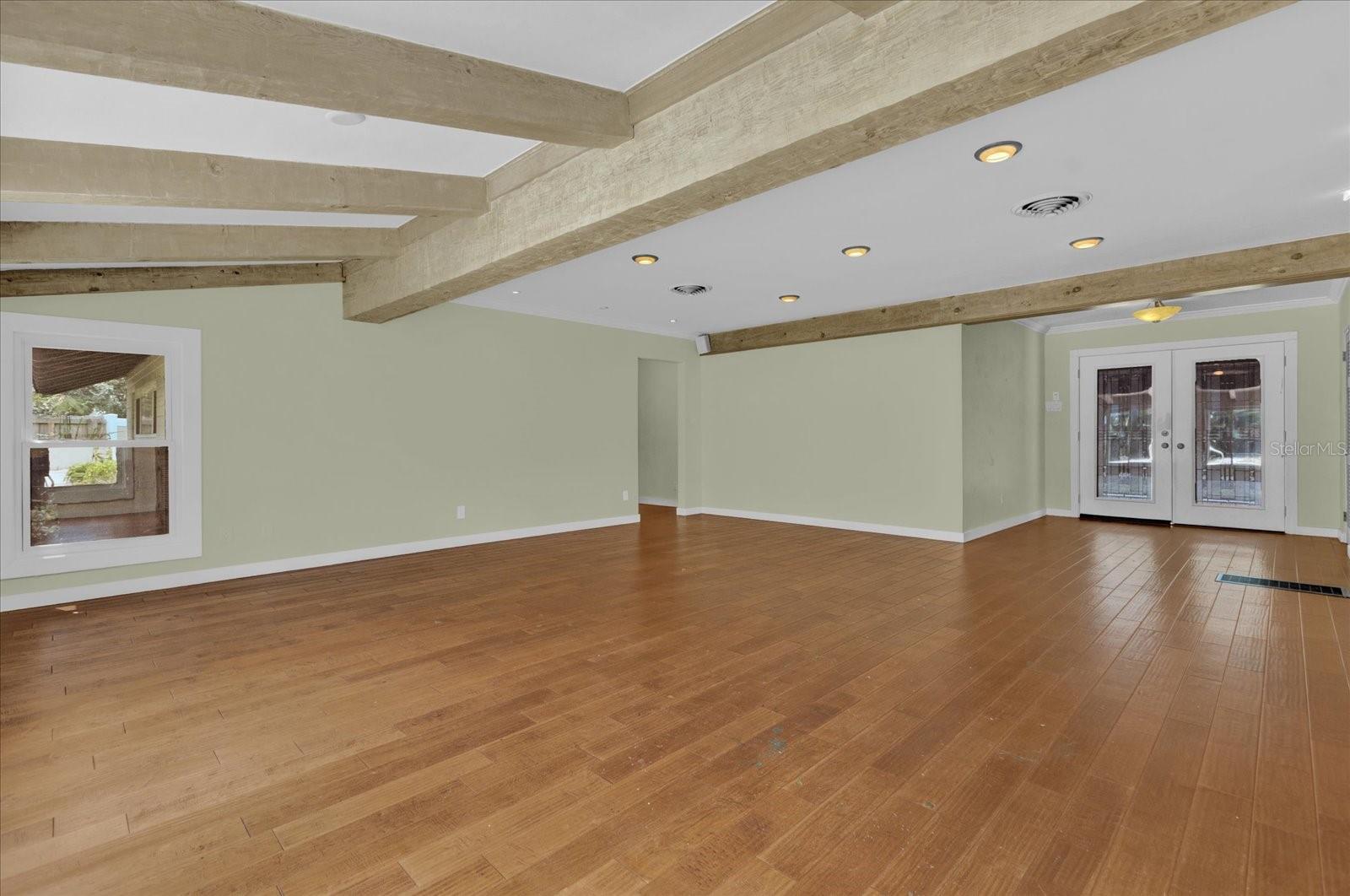 Photo 10 of 46 of 2401 NORFOLK ROAD house