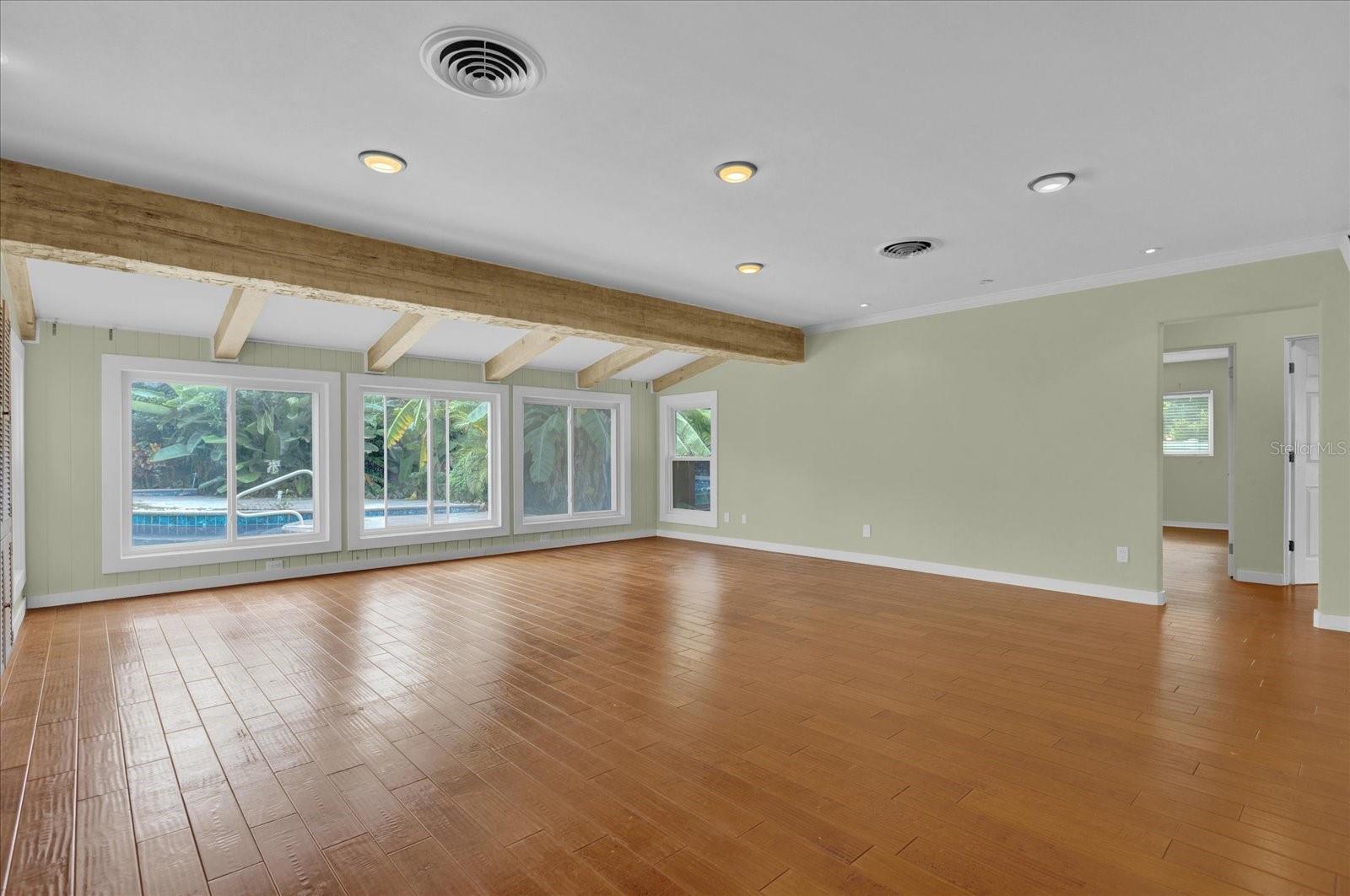 Photo 9 of 46 of 2401 NORFOLK ROAD house