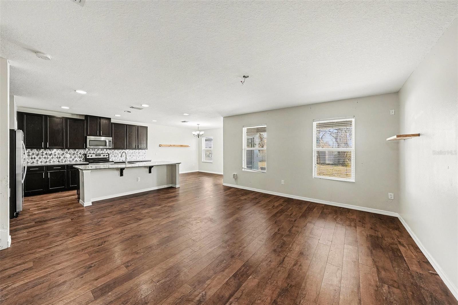 10233 NEWMINSTER LOOP