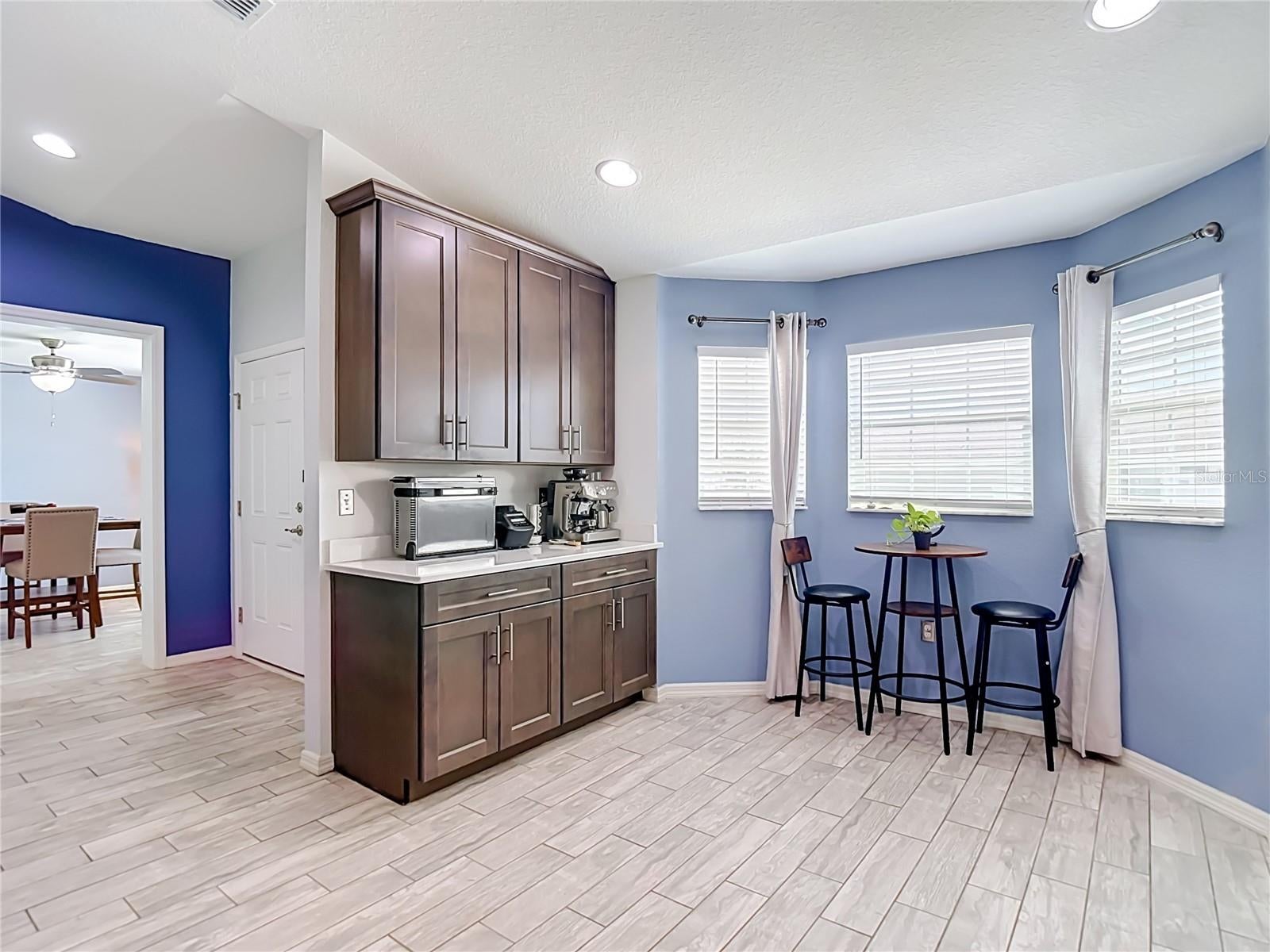 2140 CREEKS CROSSING LANE