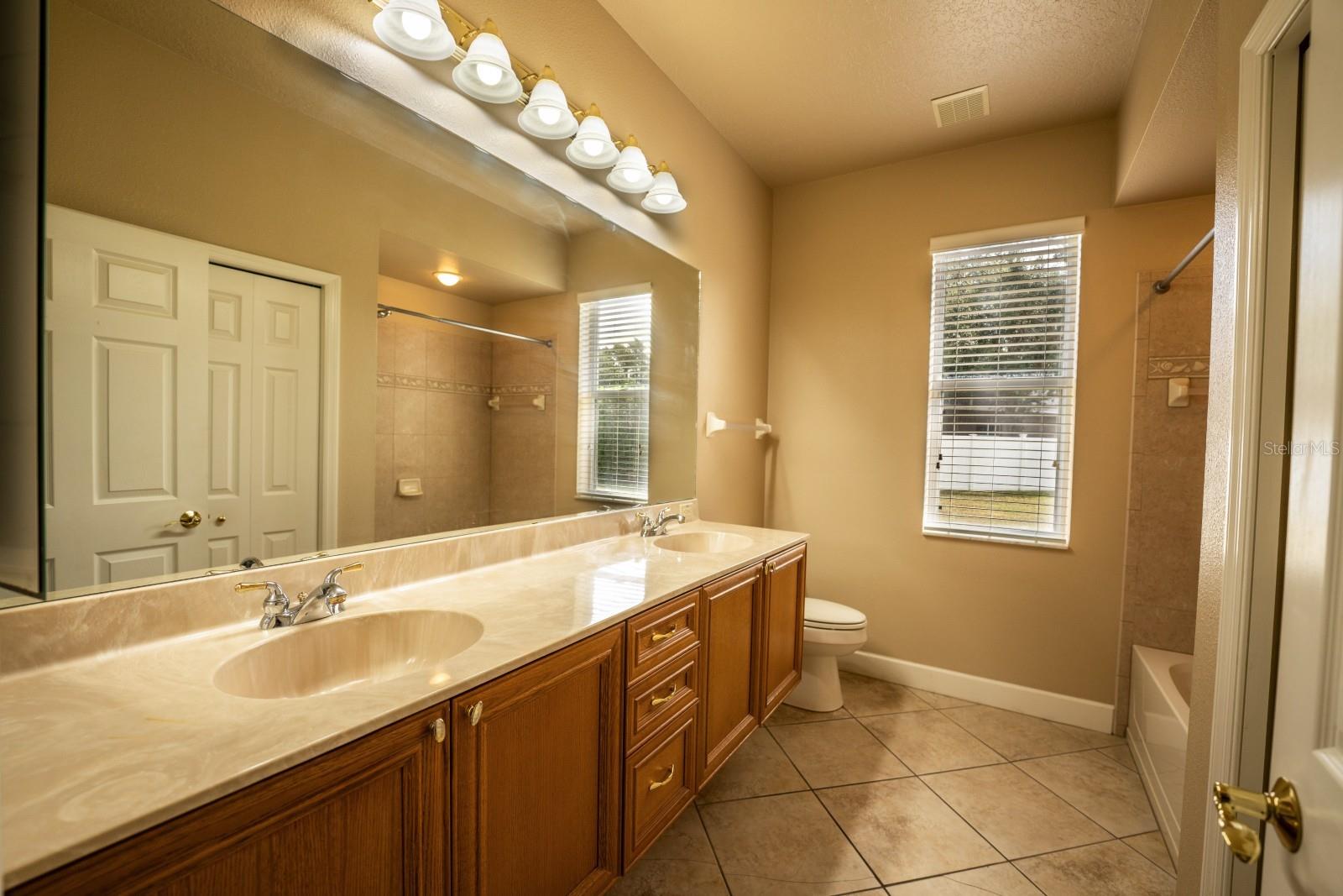 OAKSTEAD PRCL 01 - Residential Lease