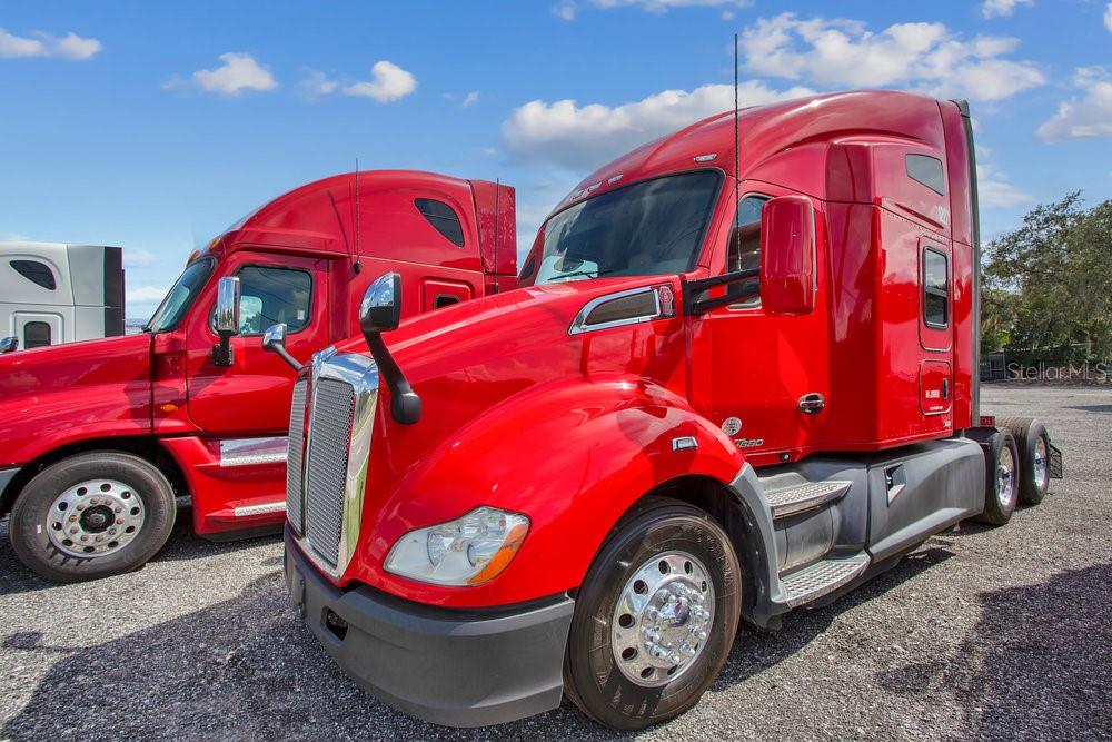 INTERURBAN PARK UNIT 1 - Commercial Sale