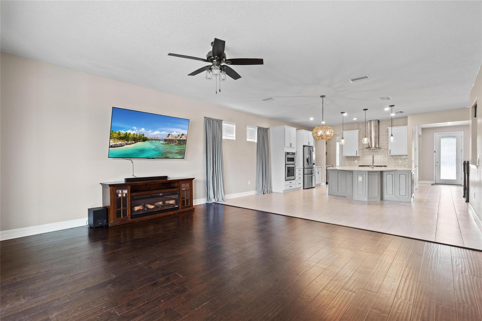 STARKEY RANCH - Residential